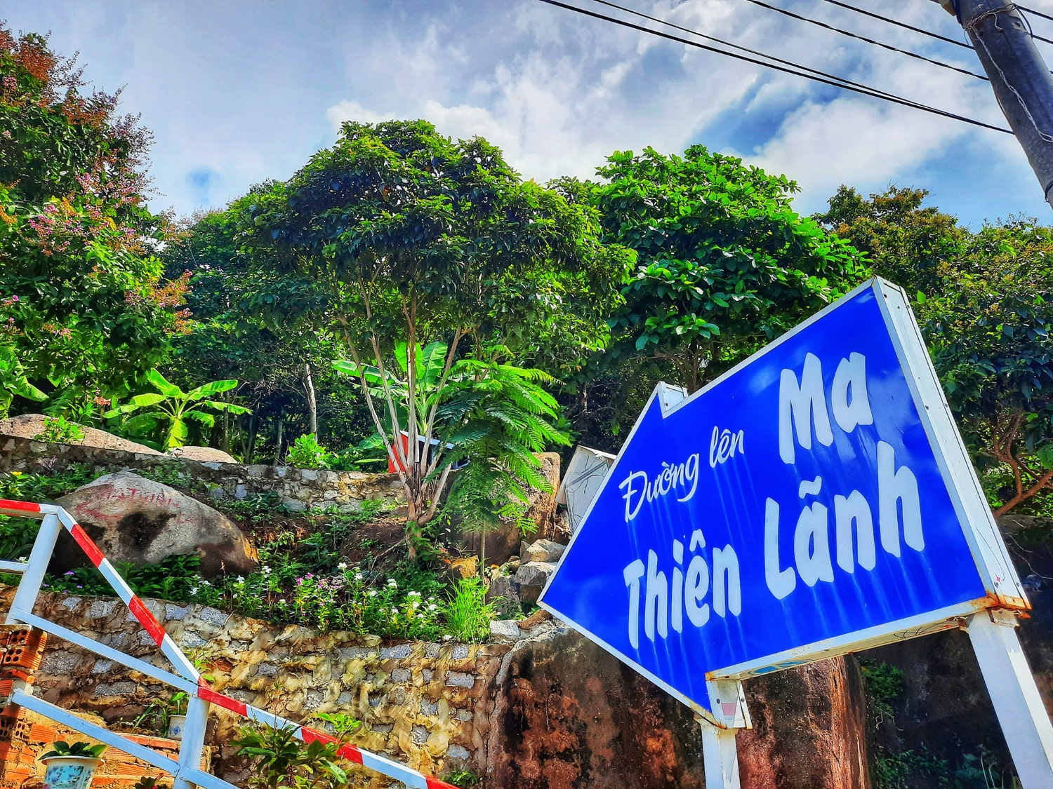 Khám Phá Ma Thiên Lãnh Hòn Sơn | Thuê xe Cần Thơ